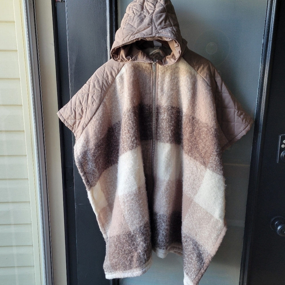Women's Plaid Zip Poncho Sweater L-XL Hood Tan/Brown NWOT Cozy Light Weight - Picture 2 of 10